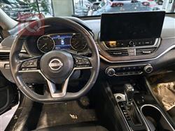 نيسان ألتيما